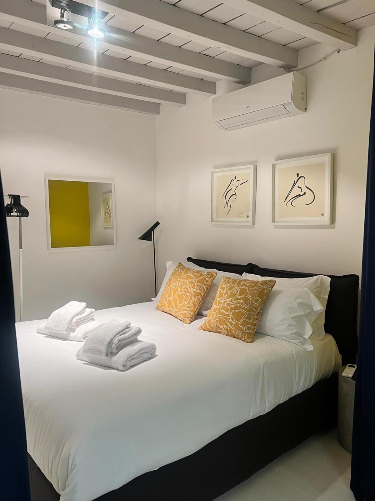 New Ground Floor And Patio * Florencia
